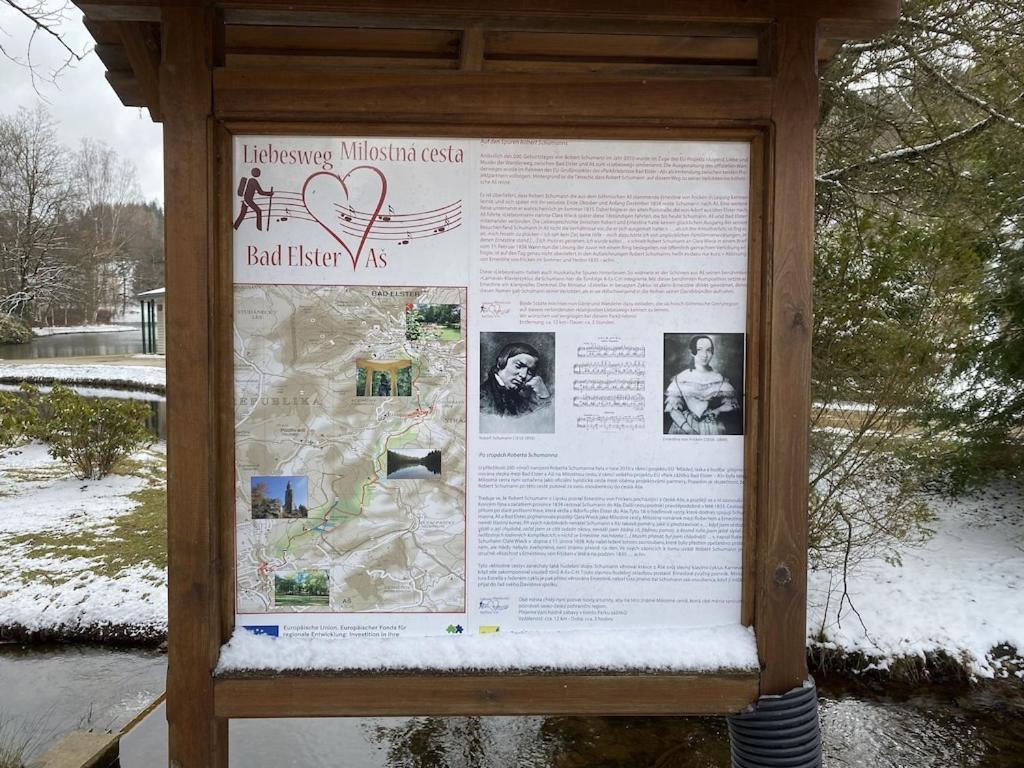 Fewo Roland Ranft Direkt Am Kurpark Barrierearm 60Qm Bad Elster Exteriér fotografie